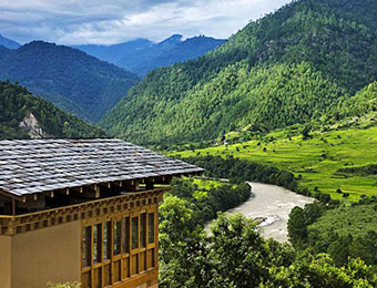 Luxury hotel in Punakha Valley in Bhutan