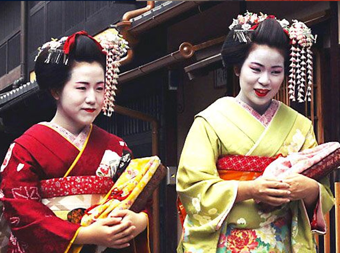 Geisha in Gion