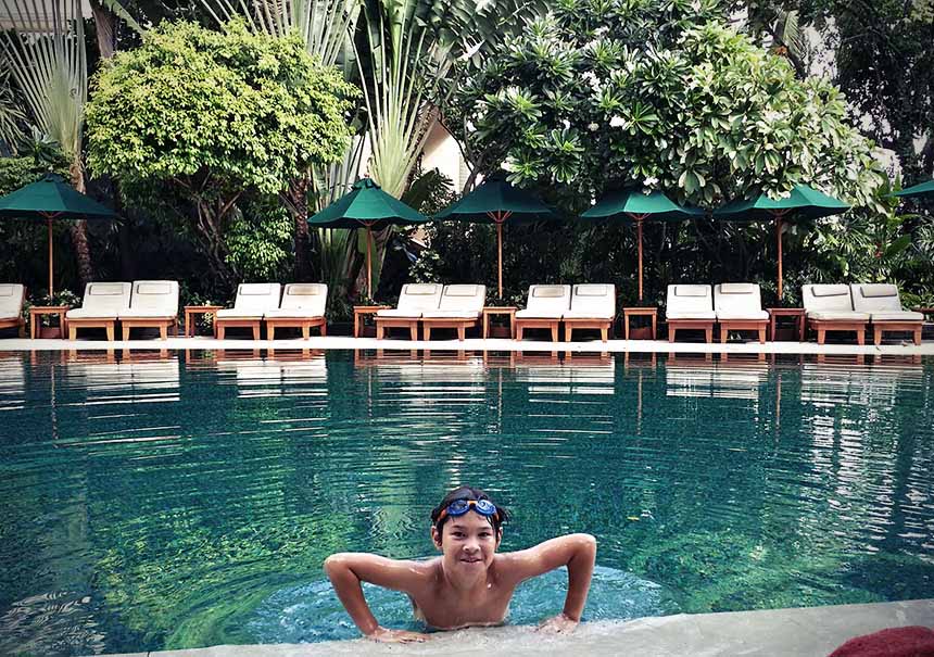 Alesso enjoying the Mandarin Oriental pool