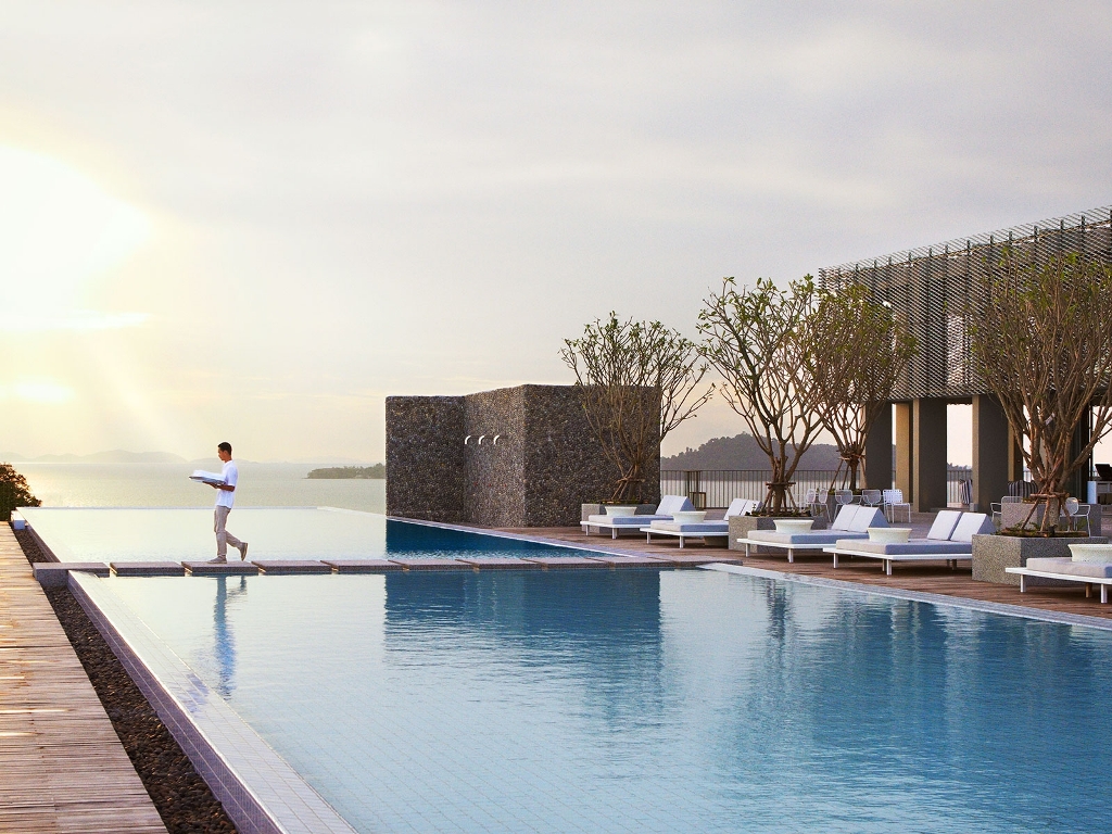 Amanoi luxury resort pool and ocean view 