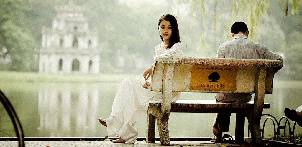 Couple on Hoan Kiem Lake, Hanoi, Vietnam