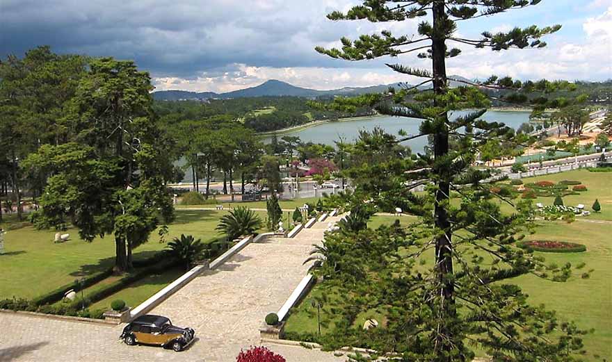 Dalat lake view