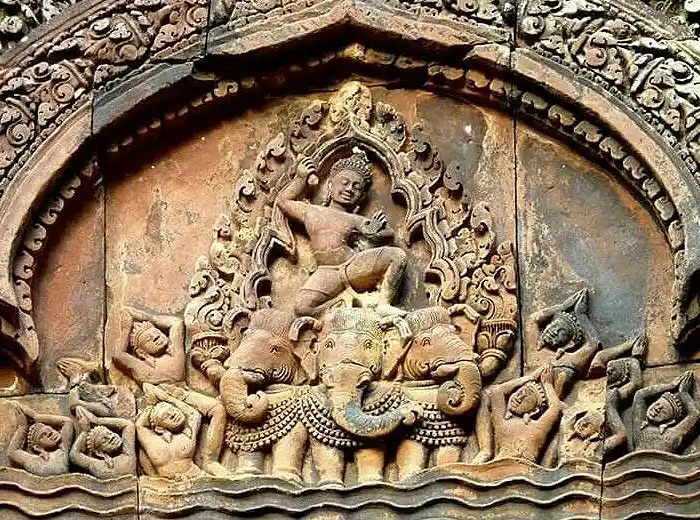 Angkor elephant bas relief