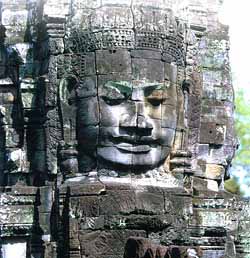 Bayon - explore Cambodia