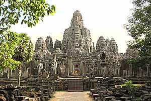 Bayon, Angkor Thom Entry Hall