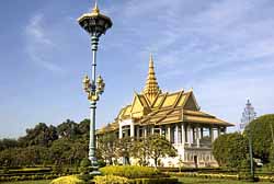 Phnom Penh Tour Silver Pagoda