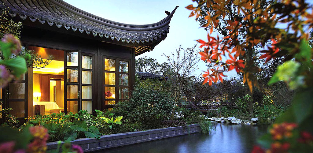 Four Seasons luxury hotel bungalow in Hangzhou, China