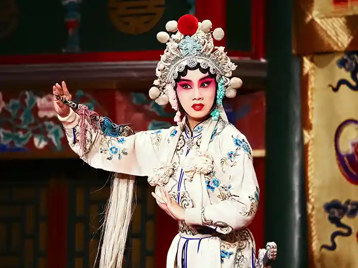 Chinese tradtional opera actor performing in Beijing, China