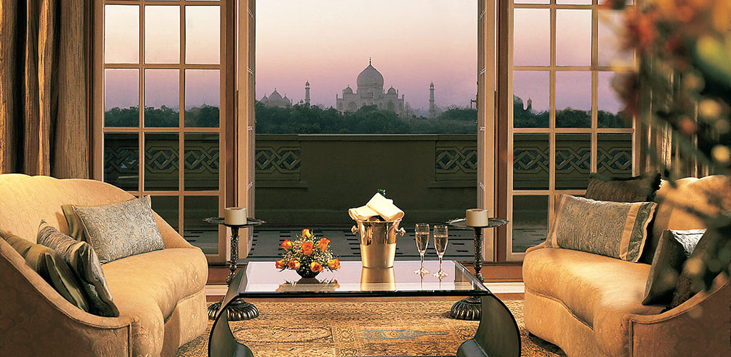 Terrace view of the Taj mahal - Agra, India