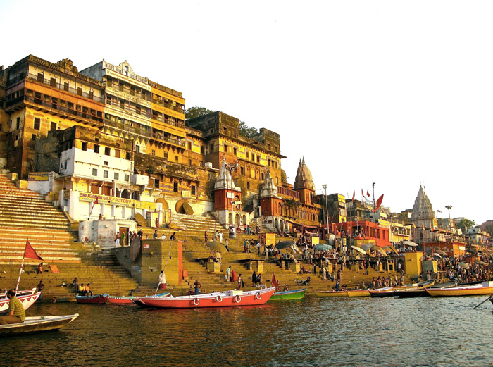 Cruise in the river of Ganges