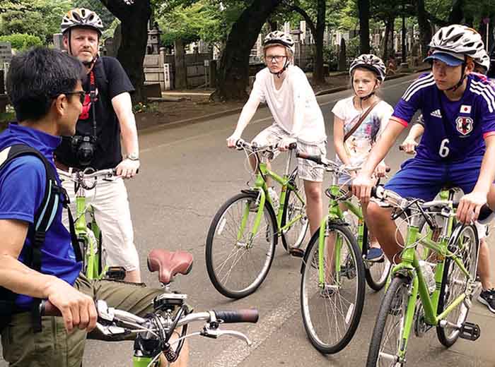 Family cycling tour in Tokyo, Japan