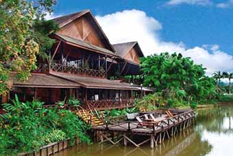 Sepilok Nature Resort on the river