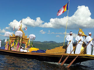 Royal barge at the Phaung Daw Oo Pagoda Festival on Inle Lake