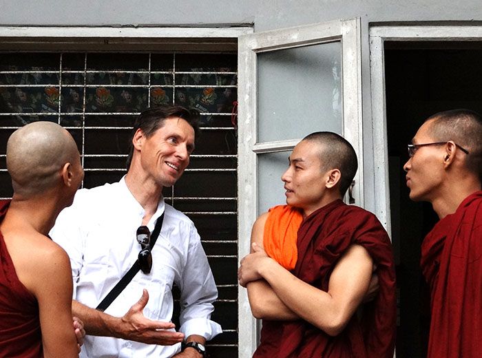 Meeting with Pariyatti Sasana University student monks in Mandalay