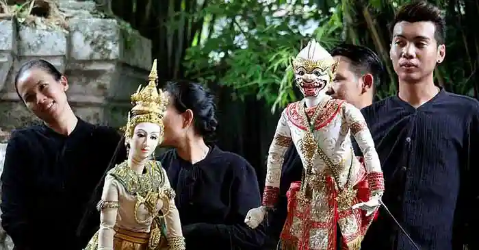 Puppet show at Bangkok's Baan Silapin art house
