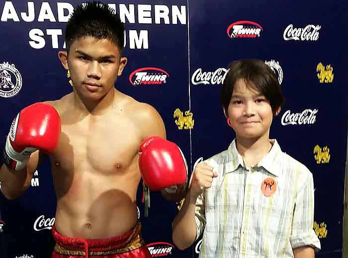 Muay Thai Family Boxing Experince in Bangkok