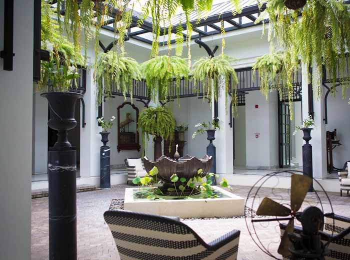 Courtyard at Siam luxury hotel in Bangkok