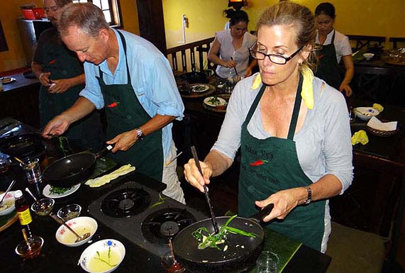 Vietnam cooking tour class