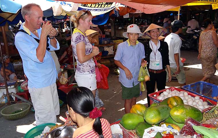 Hoi An market tour