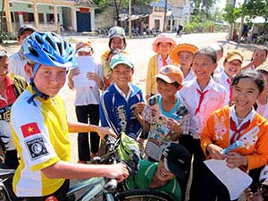Stopping to meet schoolkids in Vietnam