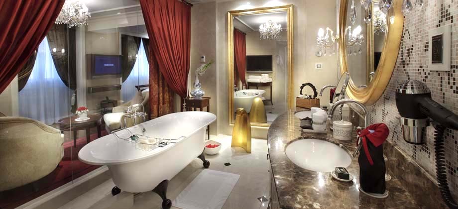 Luxury bathroom at the Hanoi Metropole.