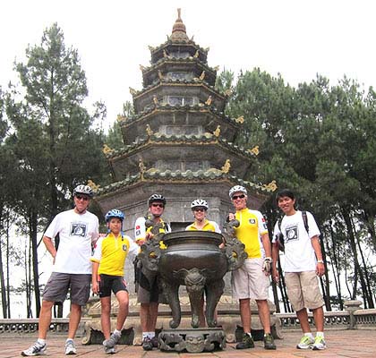 Cyclists at Thien Mu Pagoda
